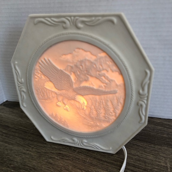 Vtg David Failing White Octagonal Lithophane with Eagle Design - Picture 7 of 13